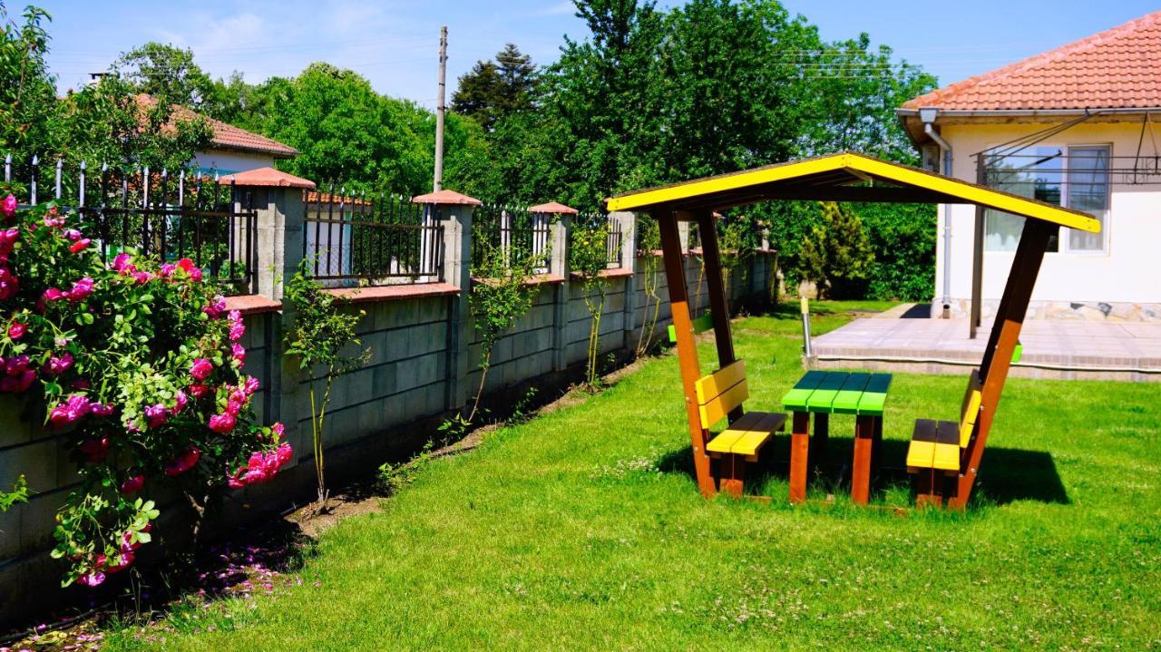 Вила Релакс - villa Relax Sokolovo Екстер'єр фото
