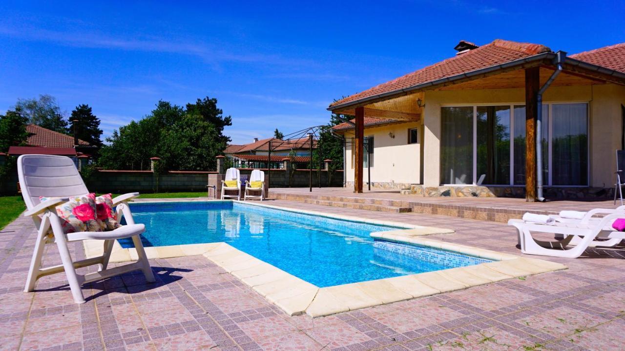 Вила Релакс - villa Relax Sokolovo Екстер'єр фото