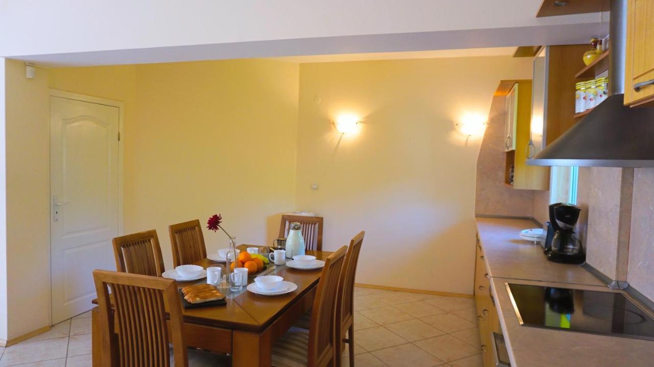 Вила Релакс - villa Relax Sokolovo Екстер'єр фото