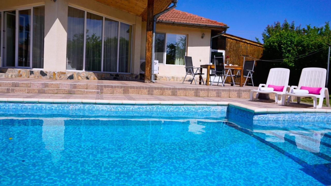 Вила Релакс - villa Relax Sokolovo Екстер'єр фото